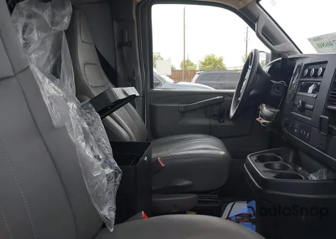 2019 Chevrolet Express 2500 Work Van из США, поврежденный, VIN 1GCWGAFP0K1326202